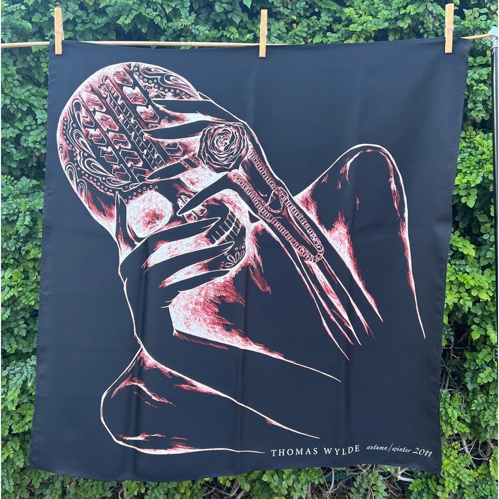 Rare💀🖤Handmade black silk Tire Skull Scarf